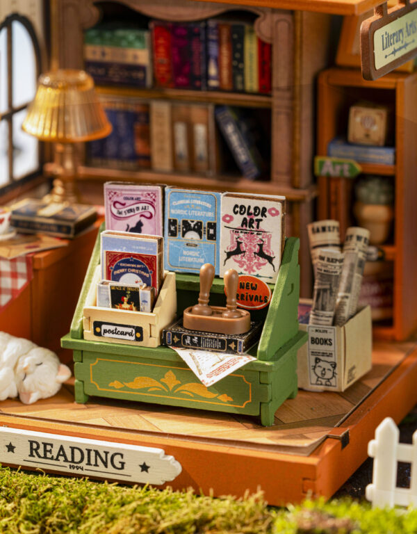Robotime, DIY Huisje The Muse Bookshop,  DS040, 9,8x9,6x11,9cm - Afbeelding 6
