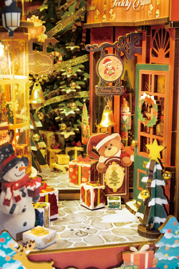 Robotime, DIY Book Nook Boekensteun Christmas Street,  TGC06, 19x12,6x25,5cm - Afbeelding 2