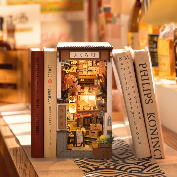 Robotime, DIY Book Nook Boekensteun Sakura Wine Alley, TGB11, 11,1x19,5x22,1cm - Afbeelding 8
