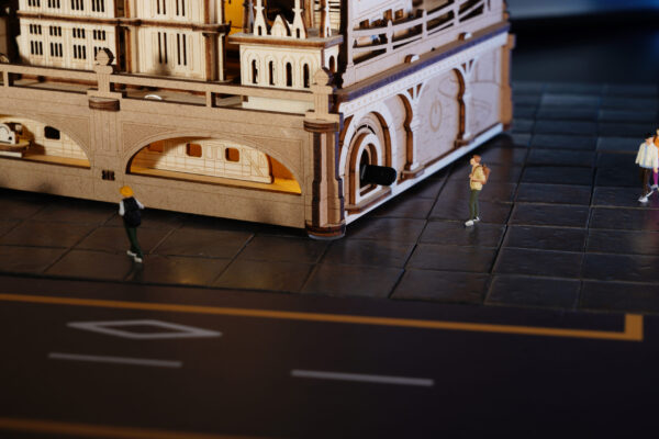 Robotime, 3D DIY Houten Modelbouwpakket Marble Travel "London", Marble Spaceport, EGB01, 22,5x15,5x23,5cm - Afbeelding 9